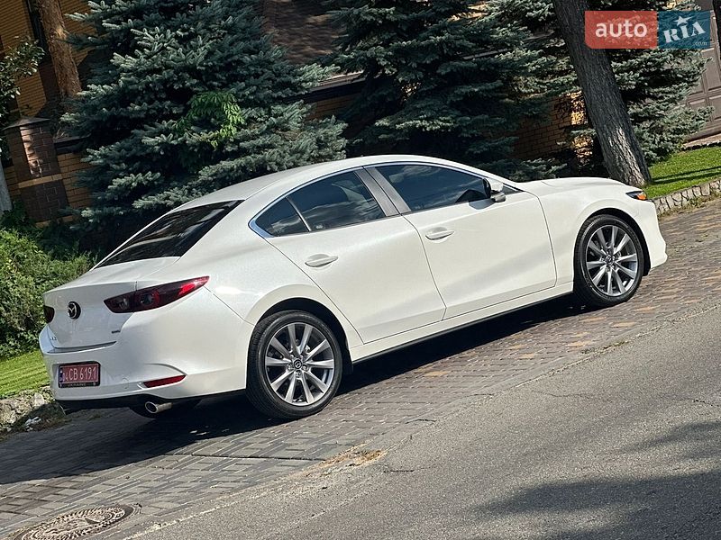 Седан Mazda 3 2025 в Киеве фото 27 Седан Mazda 3 2025 в Киеве