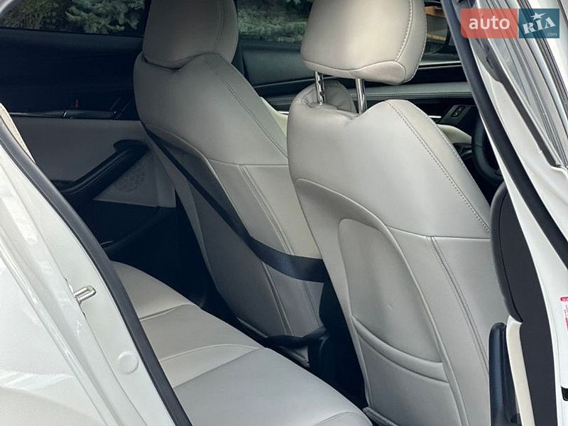 Седан Mazda 3 2025 в Киеве фото 43 Седан Mazda 3 2025 в Киеве
