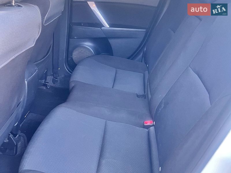 Седан Mazda 3 2011 в Кропивницькому