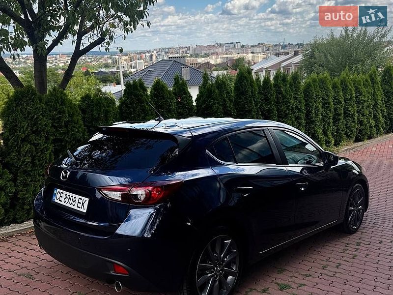 Хэтчбек Mazda 3 2018 в Черновцах