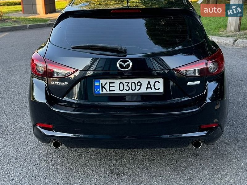 Хэтчбек Mazda 3 2017 в Днепре