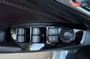 Седан Mazda 3 2018 в Киеве