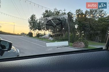 Седан Mazda 3 2018 в Киеве