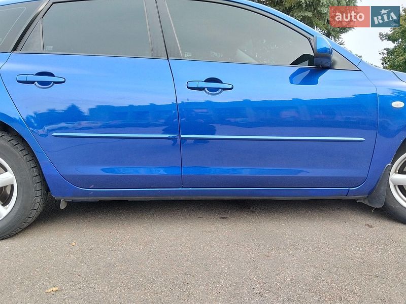 Хетчбек Mazda 3 2006 в Синельниковому