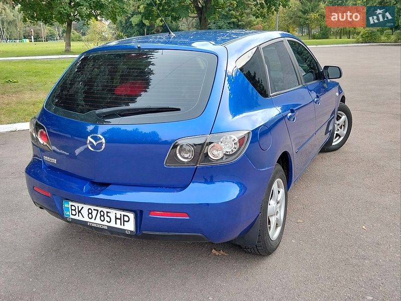 Хетчбек Mazda 3 2006 в Синельниковому