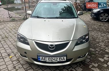 Седан Mazda 3 2006 в Луцке
