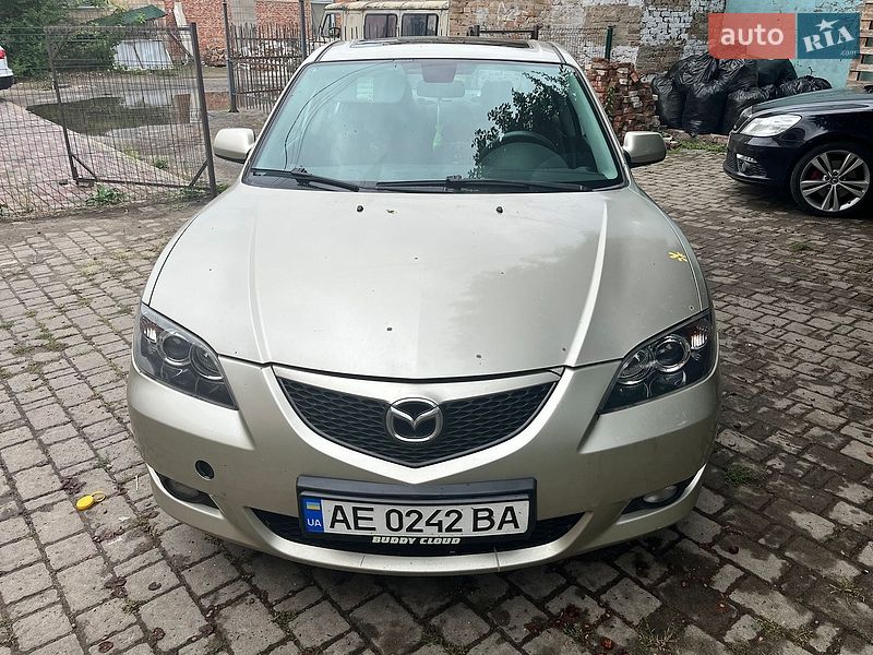 Седан Mazda 3 2006 в Луцке