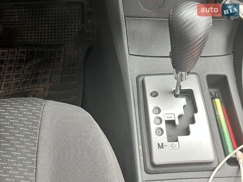 Седан Mazda 3 2006 в Луцке