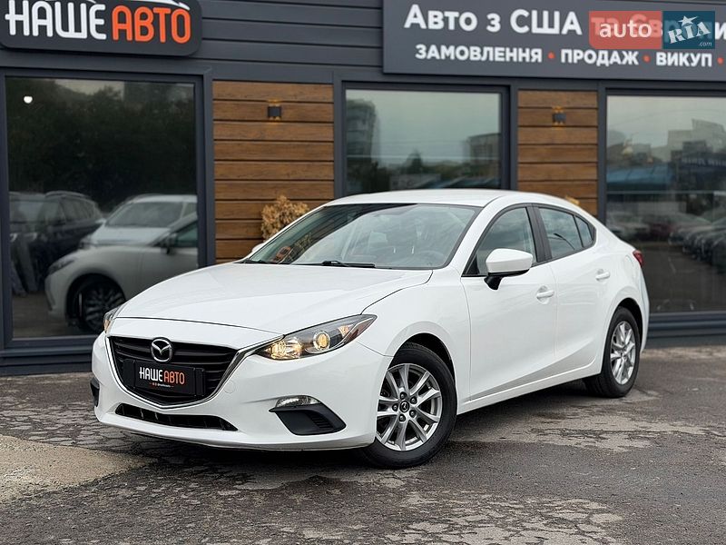 Седан Mazda 3 2015 в Шептицькому