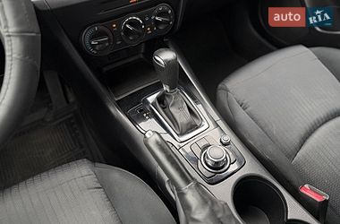 Седан Mazda 3 2015 в Шептицькому