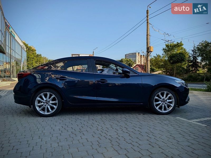 Седан Mazda 3 2014 в Івано-Франківську