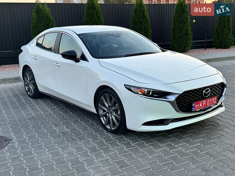 Седан Mazda 3 2021 в Днепре
