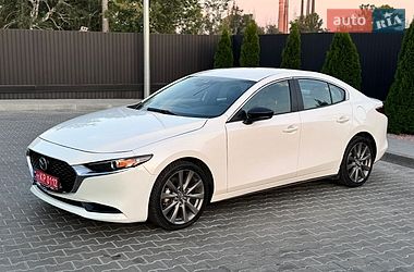 Седан Mazda 3 2021 в Днепре