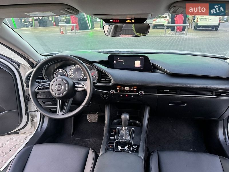 Седан Mazda 3 2021 в Днепре