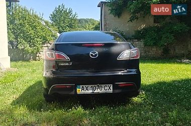 Седан Mazda 3 2010 в Черновцах