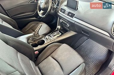 Седан Mazda 3 2015 в Перемишлянах