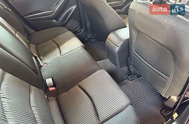 Седан Mazda 3 2015 в Перемишлянах