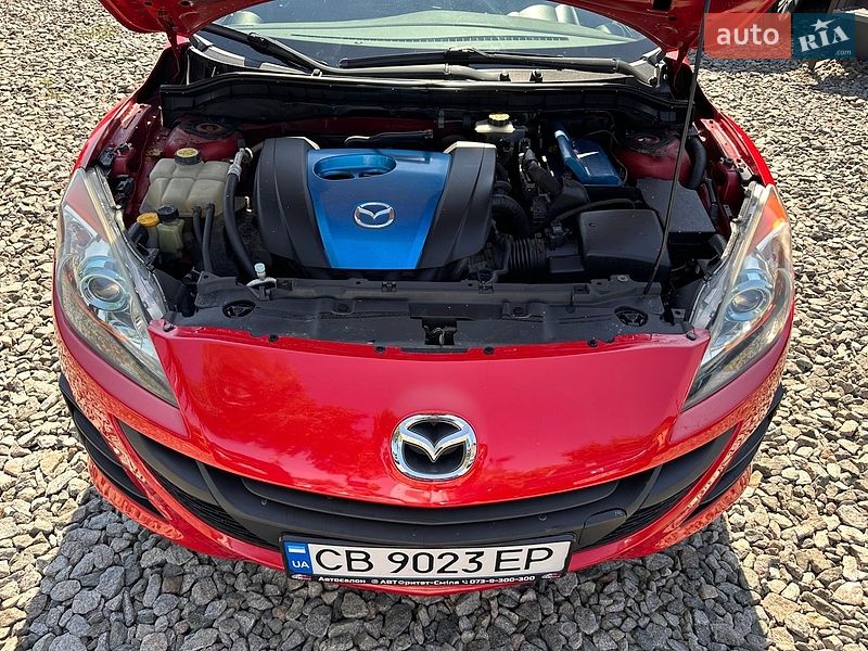 Седан Mazda 3 2013 в Смілі