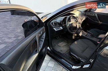 Седан Mazda 3 2012 в Ровно