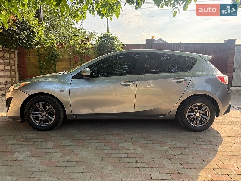 Хетчбек Mazda 3 2011 в Києві