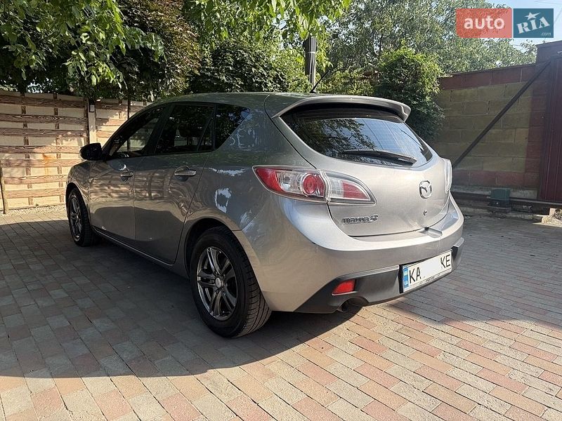 Хетчбек Mazda 3 2011 в Києві
