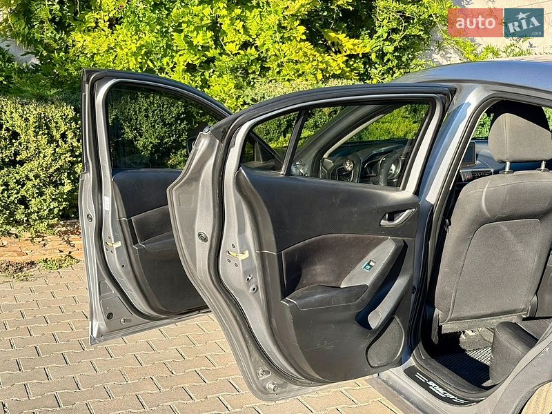 Седан Mazda 3 2016 в Одессе