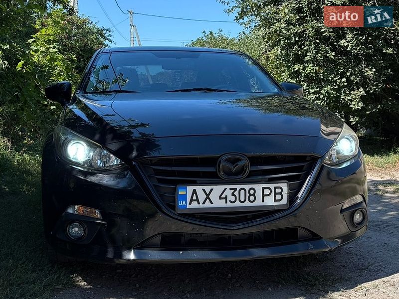 Седан Mazda 3 2013 в Харкові