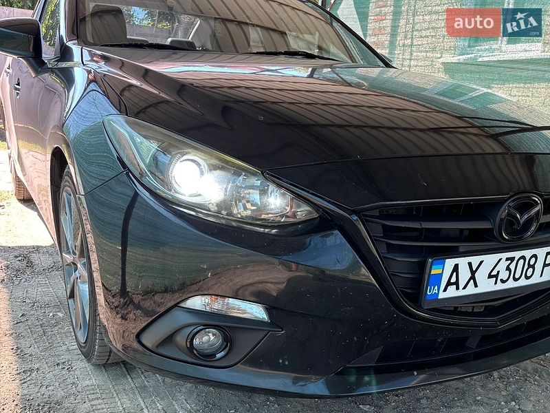 Седан Mazda 3 2013 в Харкові