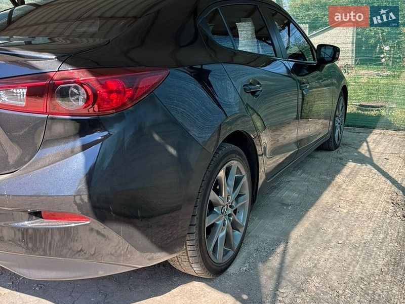 Седан Mazda 3 2013 в Харкові