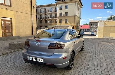 Седан Mazda 3 2004 в Запорожье