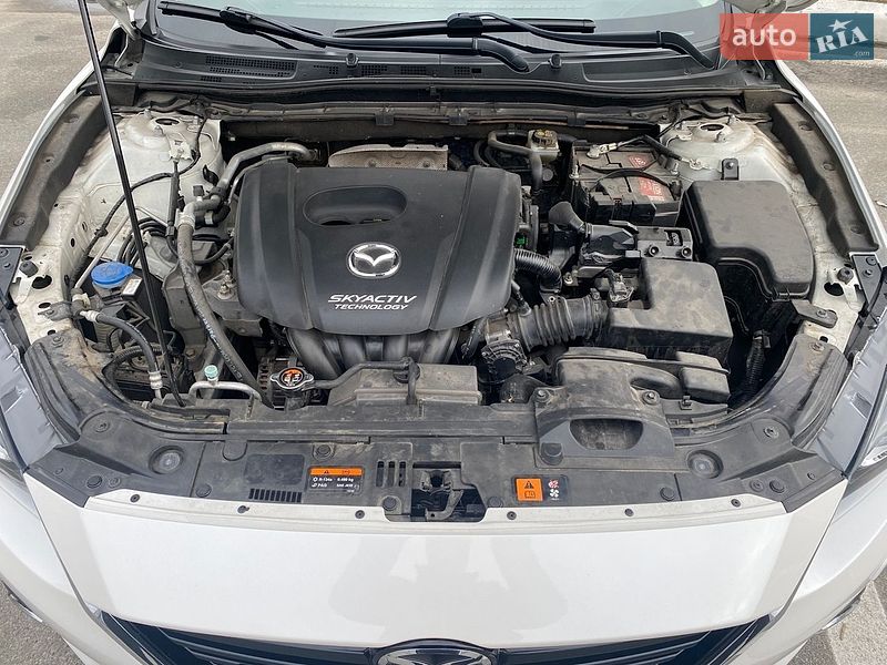 Седан Mazda 3 2014 в Ірпені