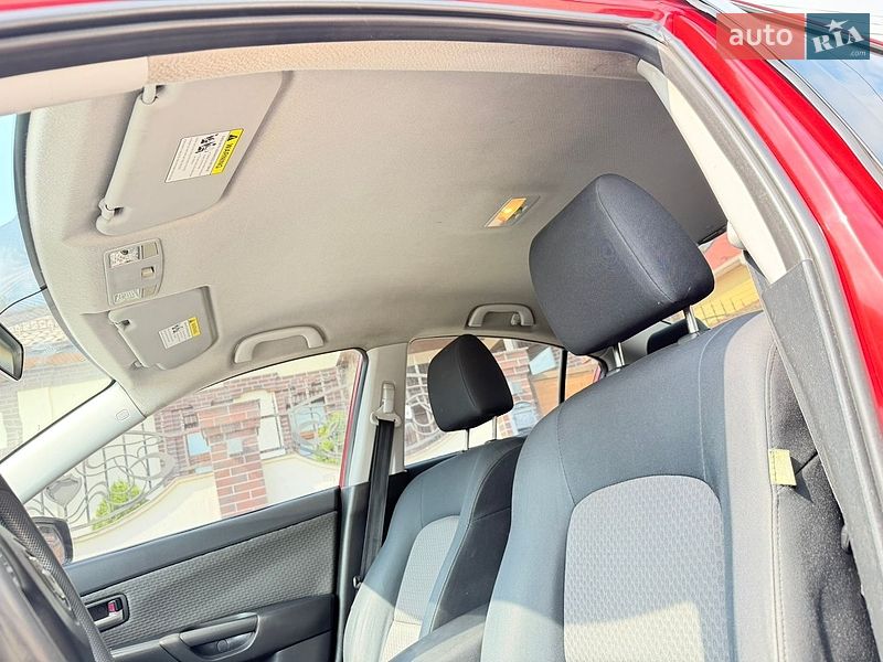Седан Mazda 3 2005 в Хмельницком