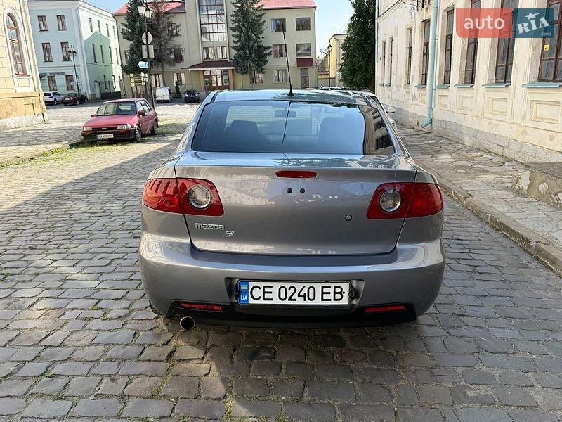 Седан Mazda 3 2004 в Каменец-Подольском