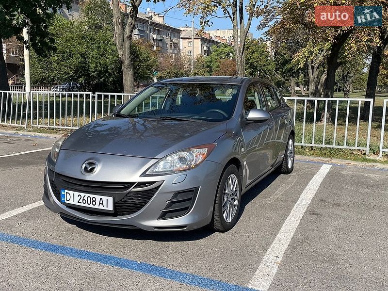 Хэтчбек Mazda 3 2010 в Днепре