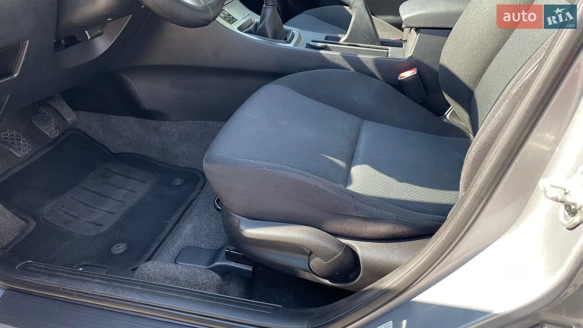 2010 Mazda 3 - мініатюра 15