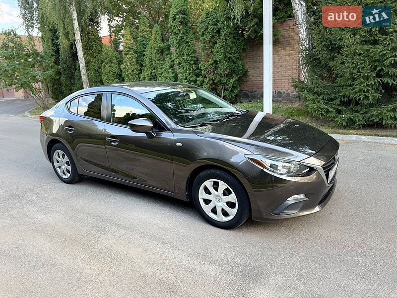 Mazda 3 2015
