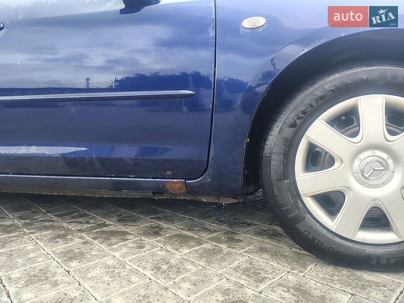 Хэтчбек Mazda 3 2005 в Криховцах