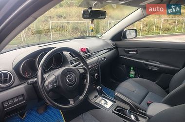 Хэтчбек Mazda 3 2005 в Криховцах