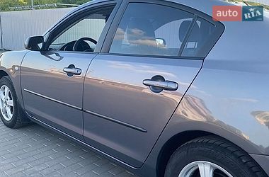 Седан Mazda 3 2007 в Смілі