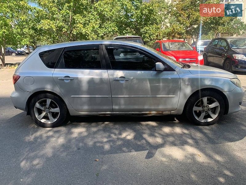 Хэтчбек Mazda 3 2004 в Киеве