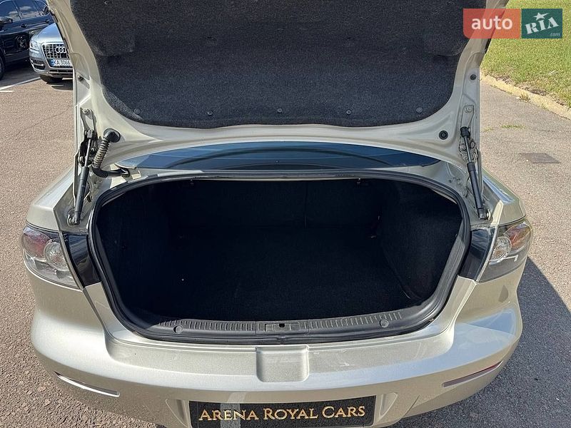 Седан Mazda 3 2007 в Києві