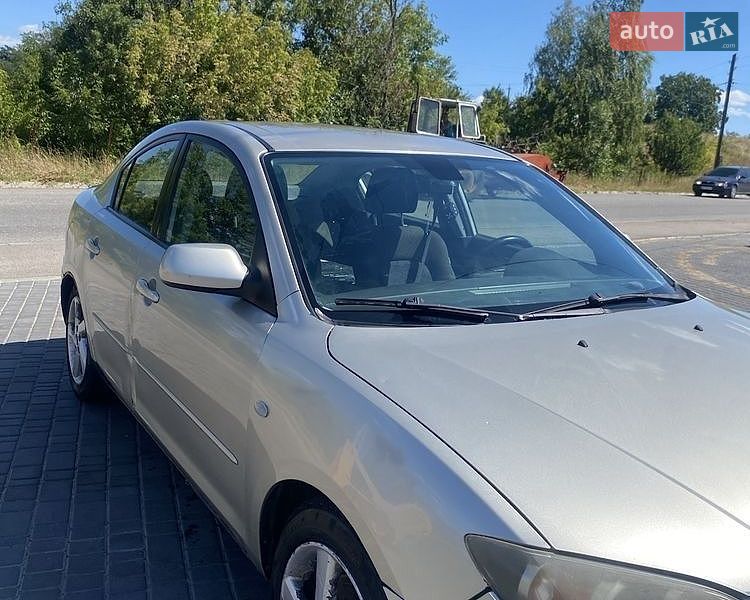 Седан Mazda 3 2004 в Фастові