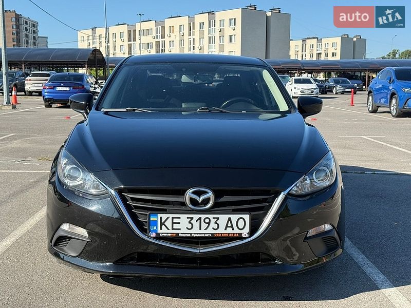 Седан Mazda 3 2016 в Києві