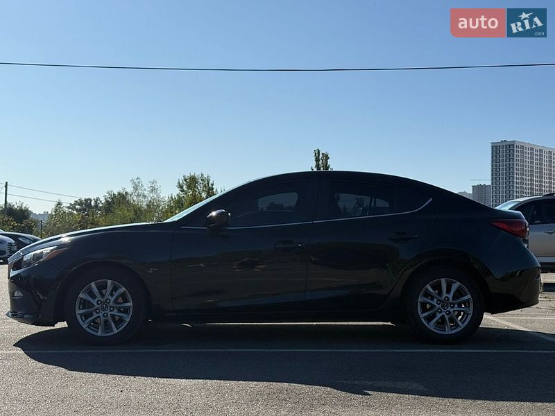 Седан Mazda 3 2016 в Києві