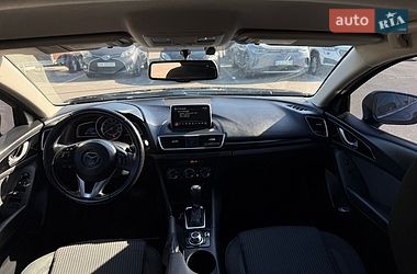 Седан Mazda 3 2016 в Києві