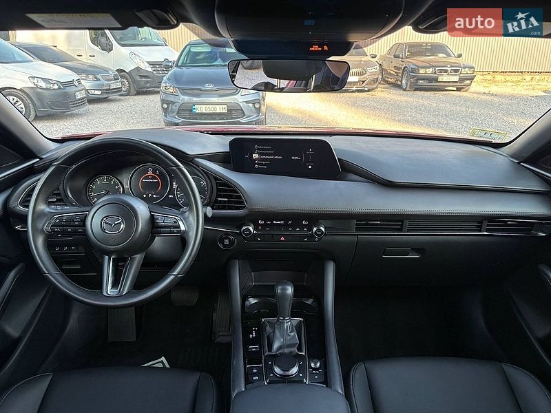 Хетчбек Mazda 3 2024 в Самарі