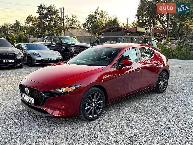 Хетчбек Mazda 3 2024 в Самарі