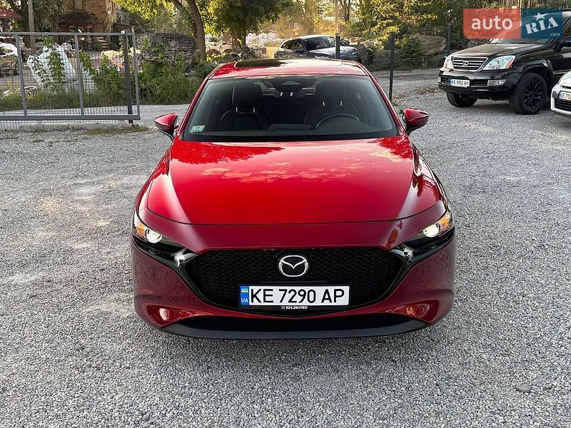 Хетчбек Mazda 3 2024 в Самарі