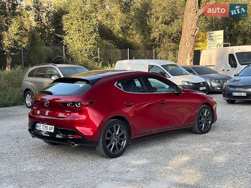 Хетчбек Mazda 3 2024 в Самарі