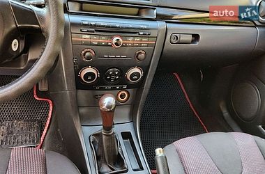 Хэтчбек Mazda 3 2003 в Днепре